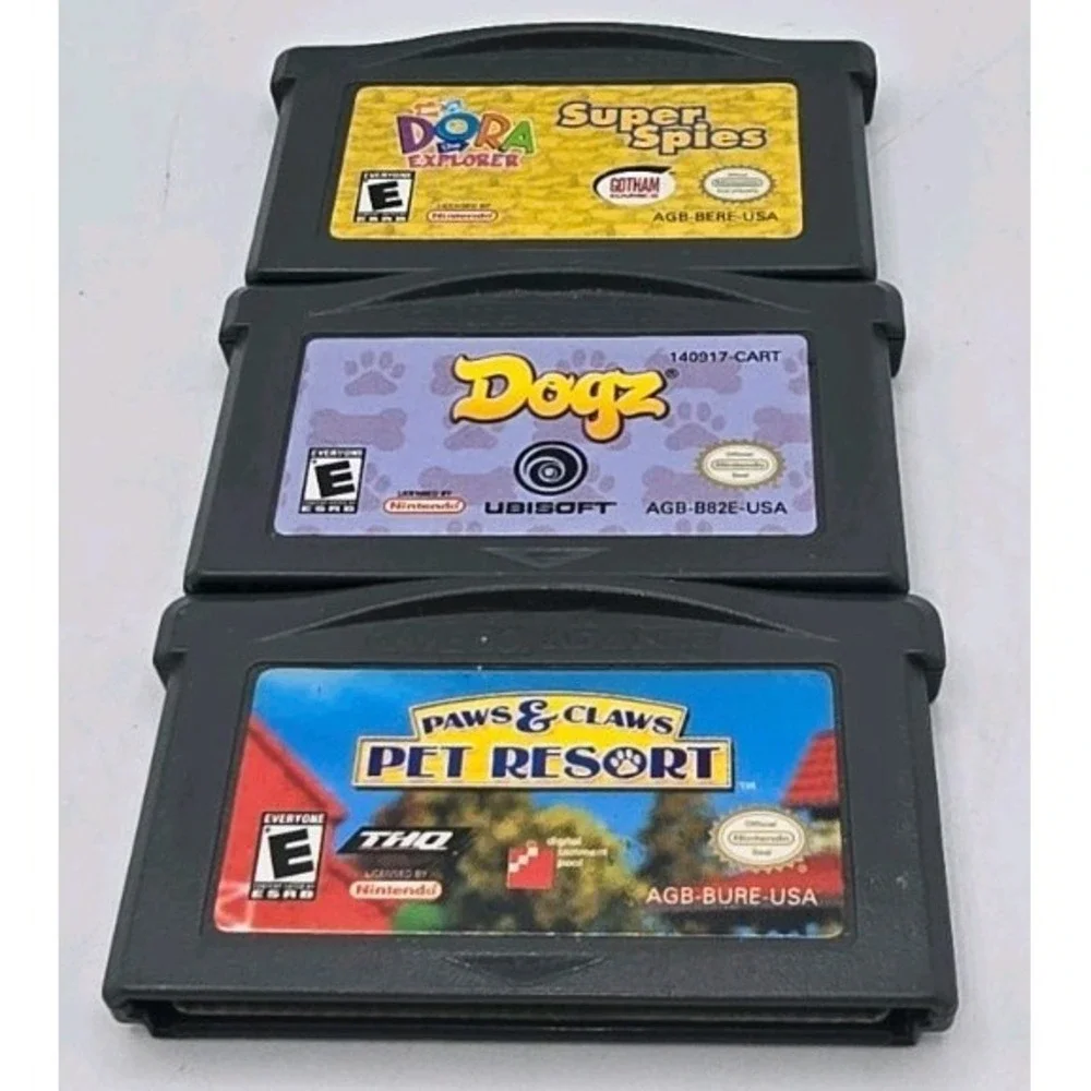 Gameboy Advance Dora Super Spies, Dogz, Paws & Claws Resort‎ games.